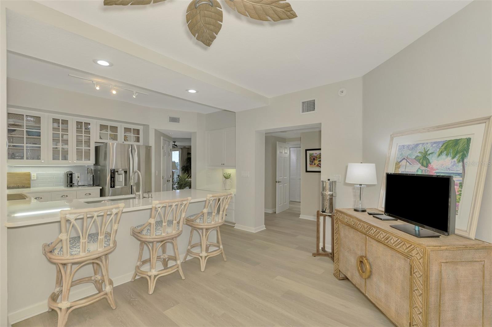 1260 DOLPHIN BAY WAY #402