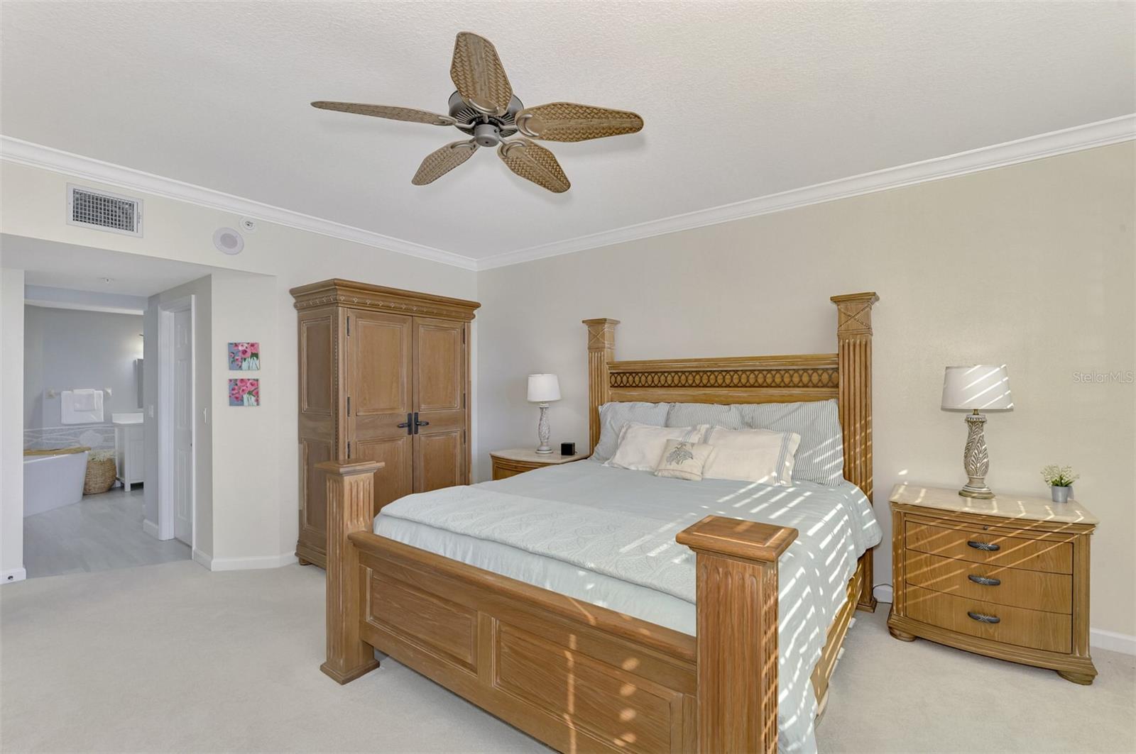 1260 DOLPHIN BAY WAY #402