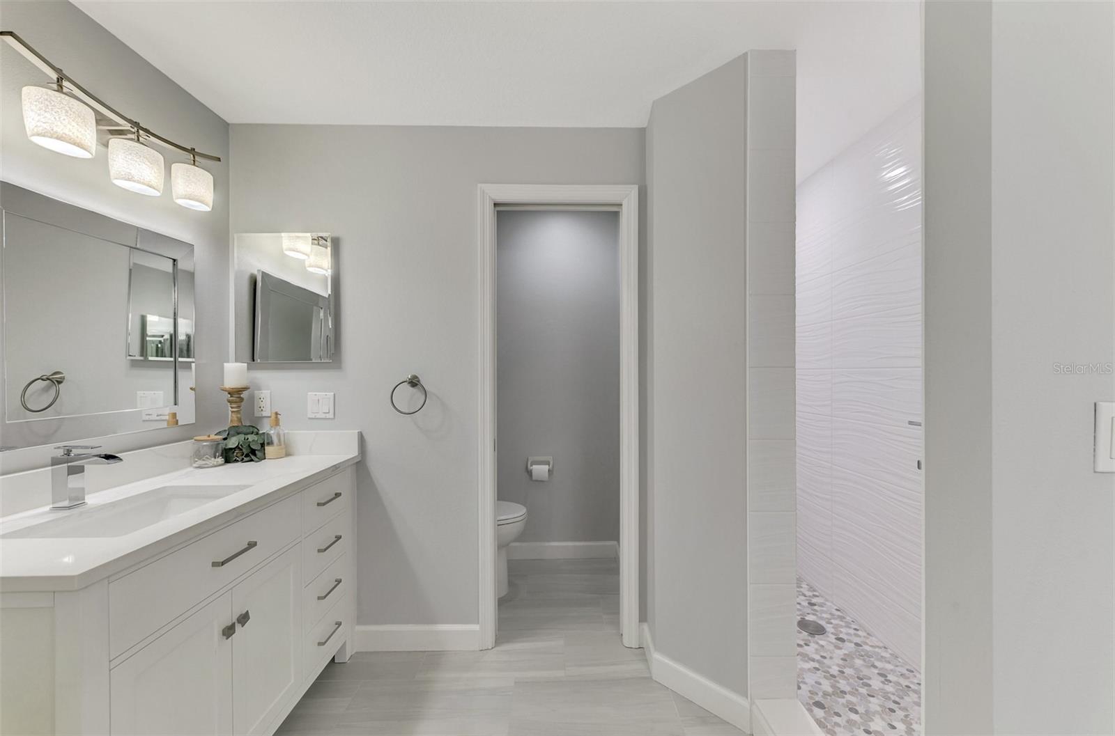 1260 DOLPHIN BAY WAY #402