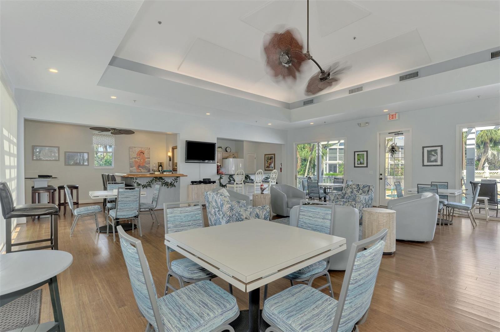 1260 DOLPHIN BAY WAY #402