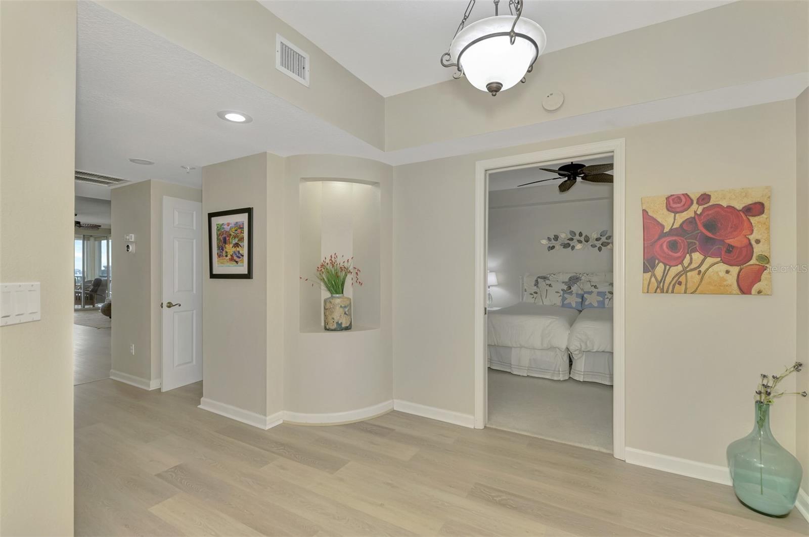 1260 DOLPHIN BAY WAY #402