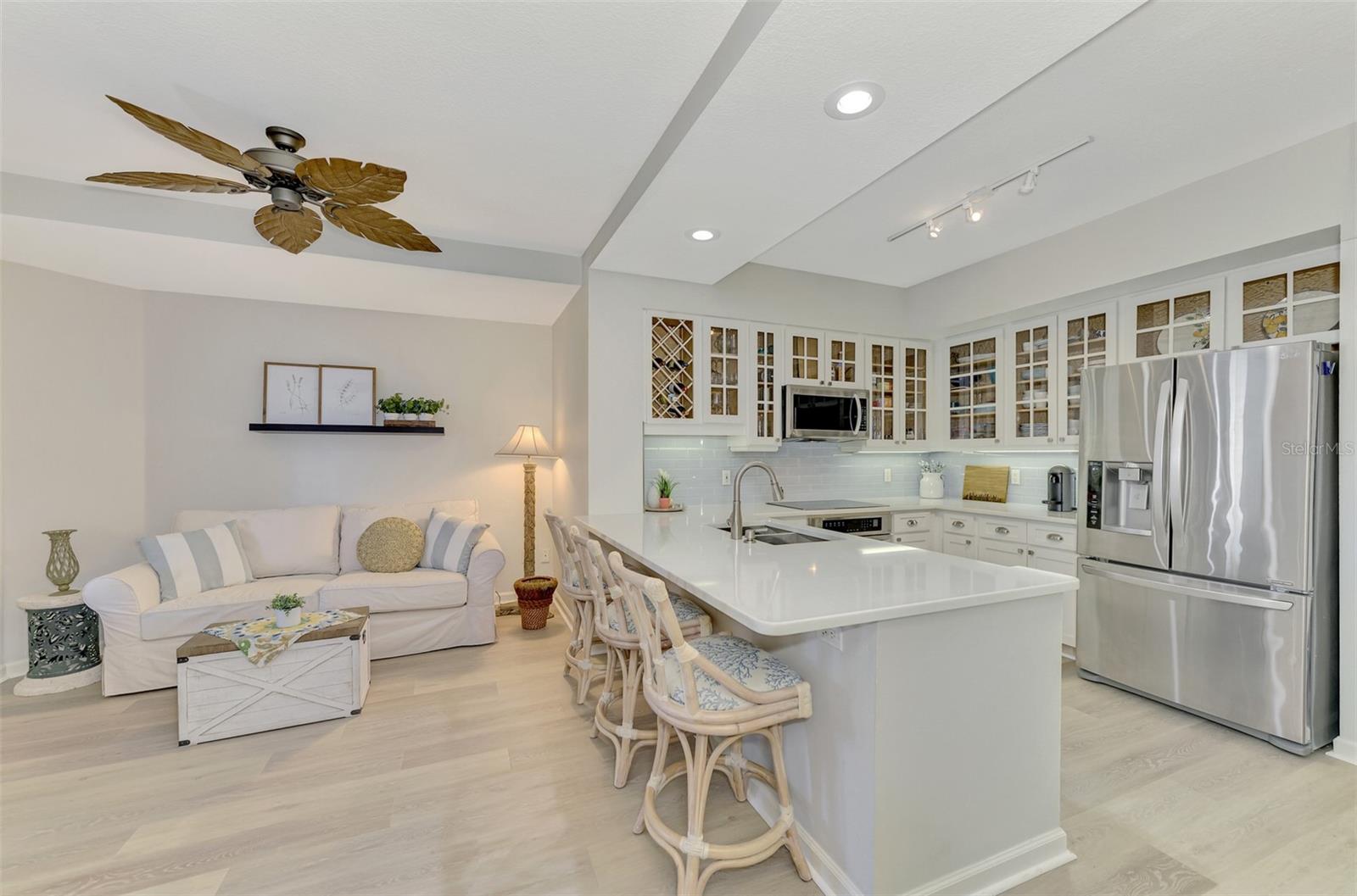 1260 DOLPHIN BAY WAY #402