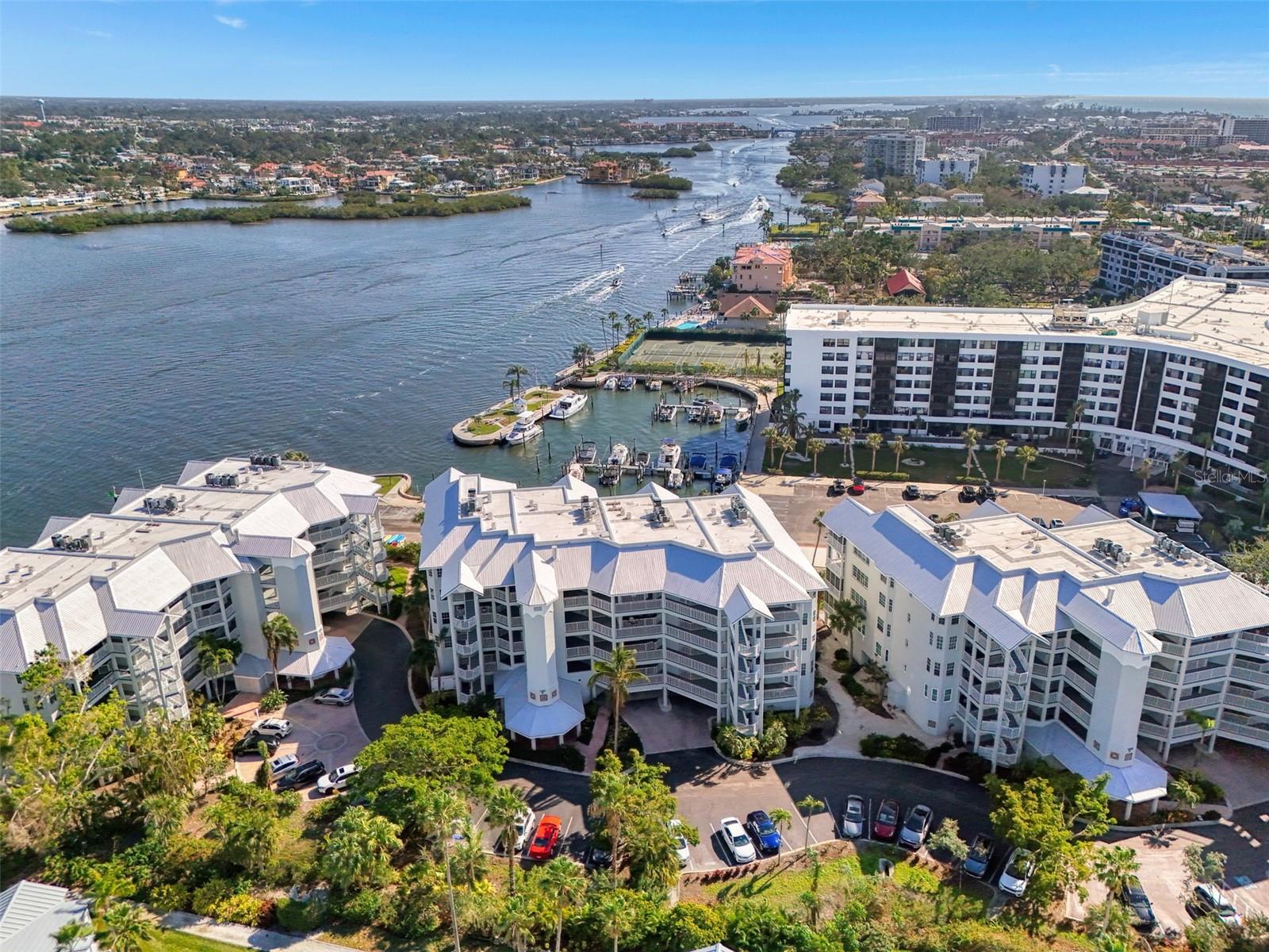 1260 DOLPHIN BAY WAY #402