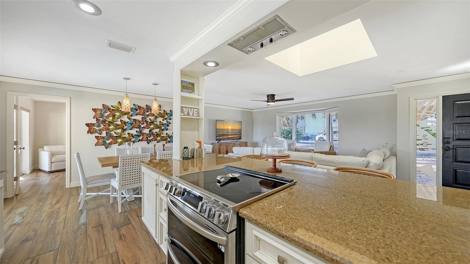 3858 CASEY KEY