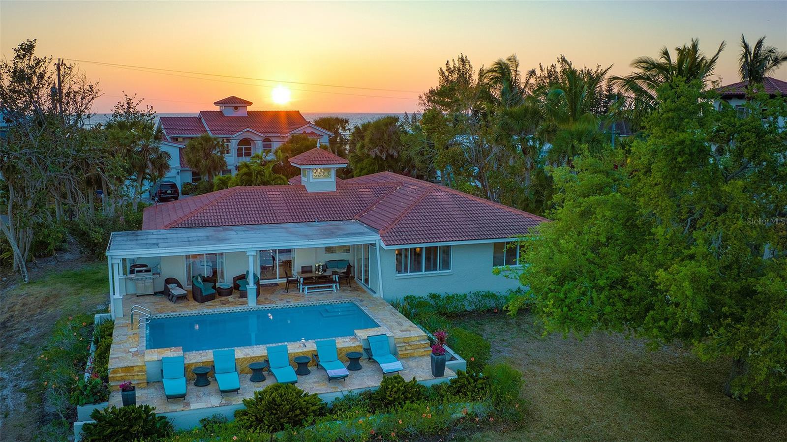 3858 CASEY KEY