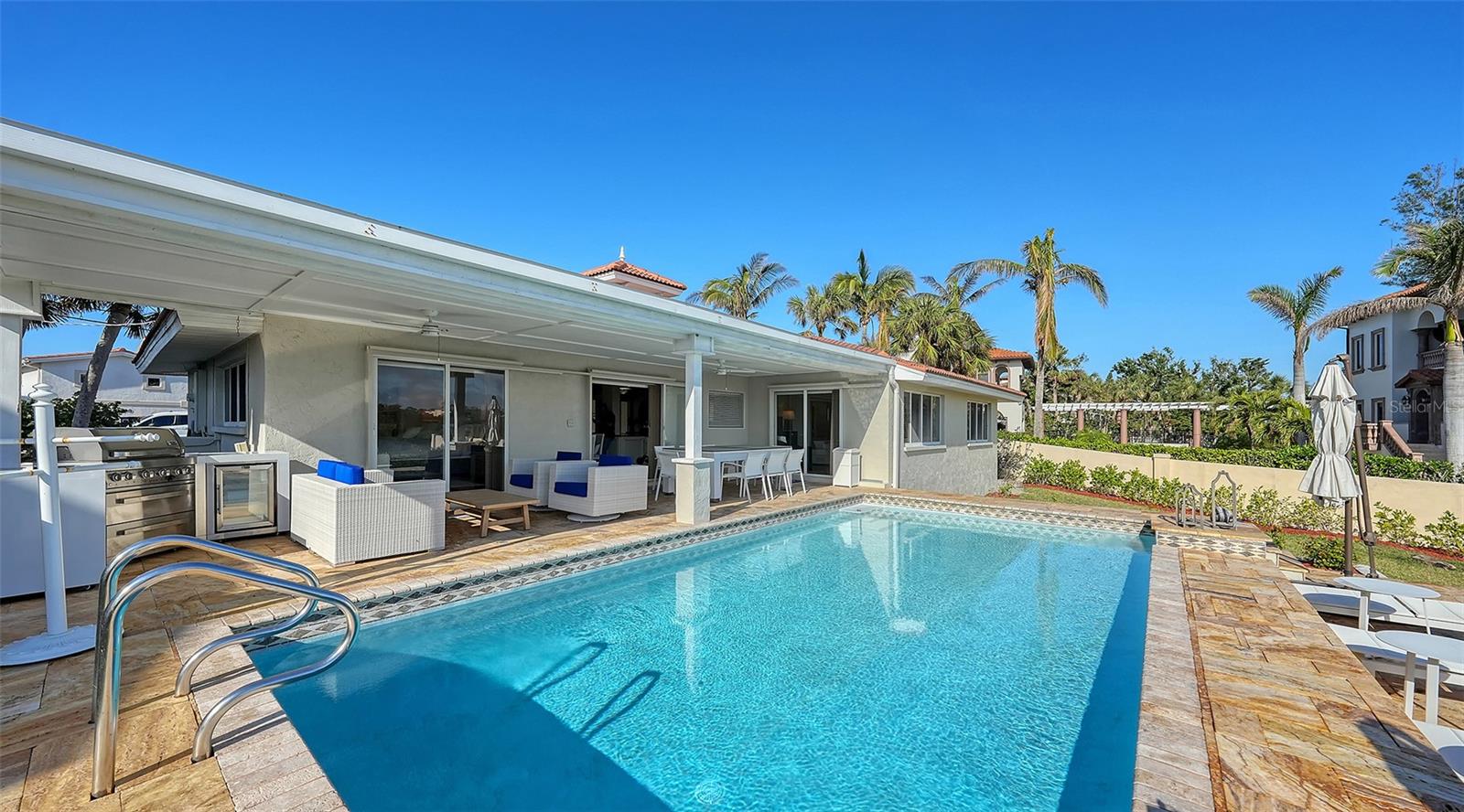 3858 CASEY KEY