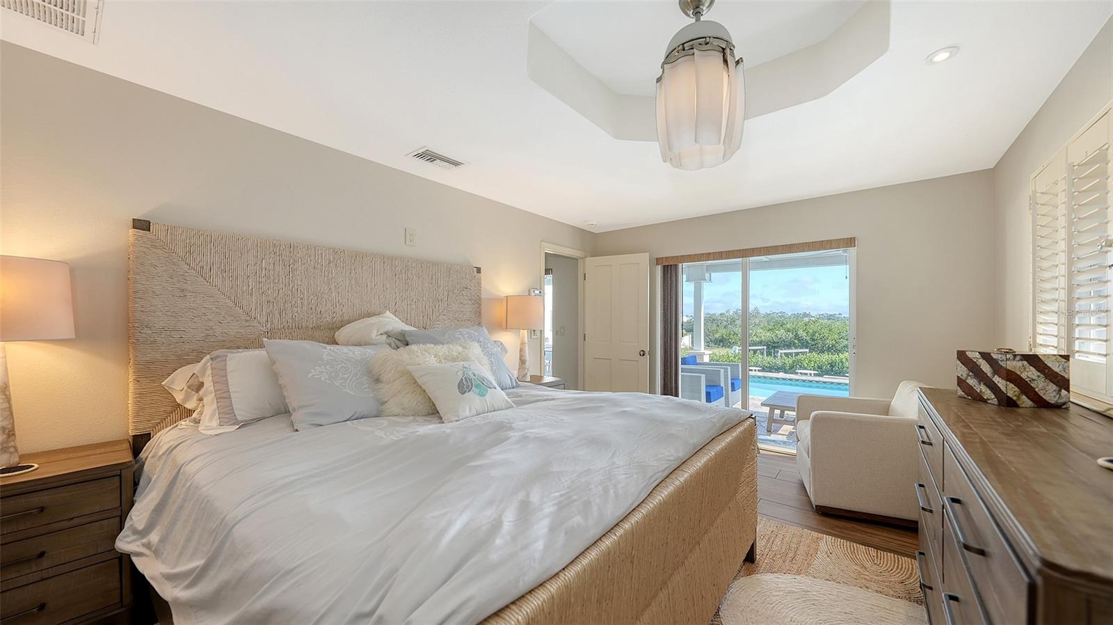 3858 CASEY KEY