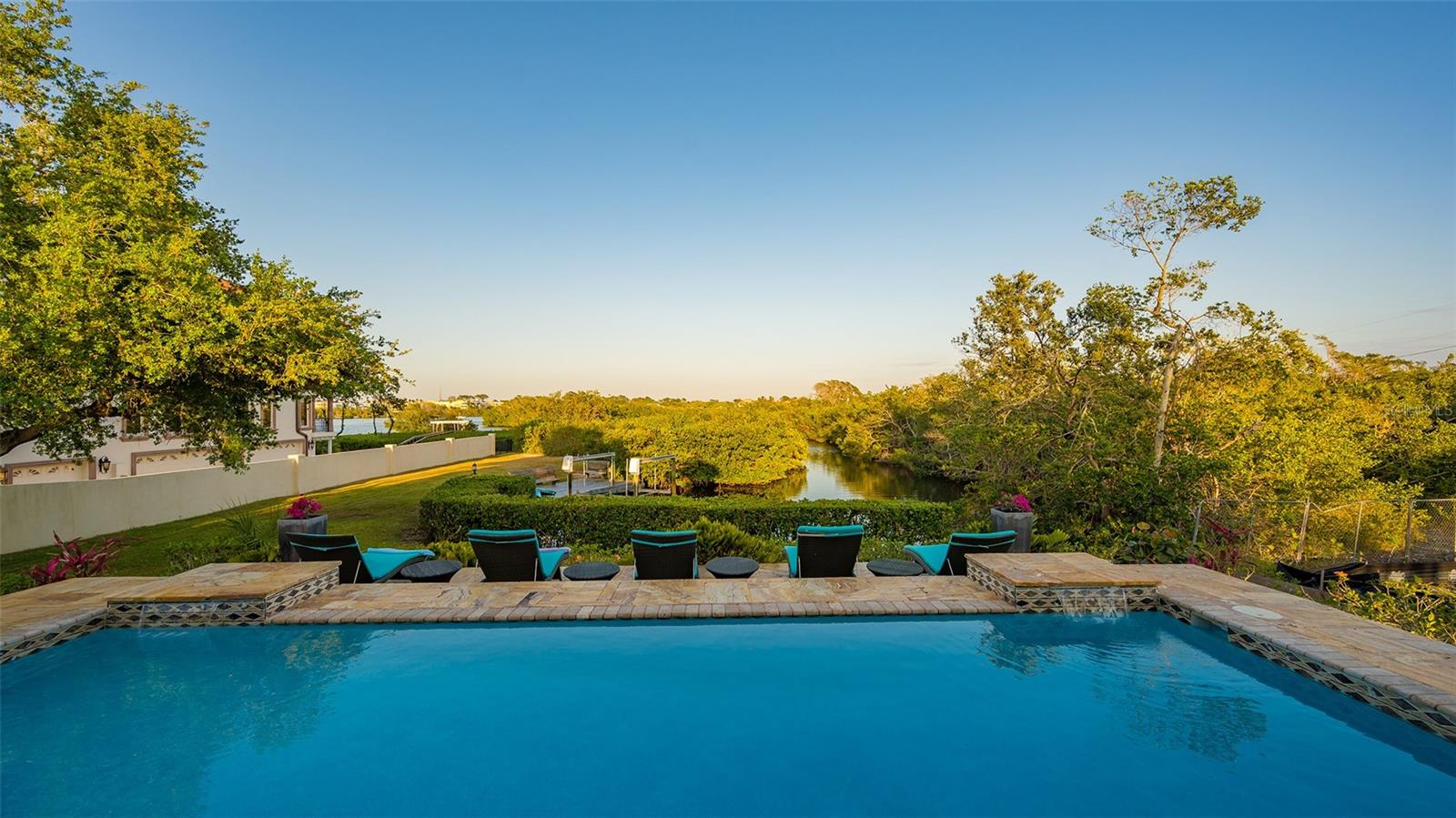 3858 CASEY KEY