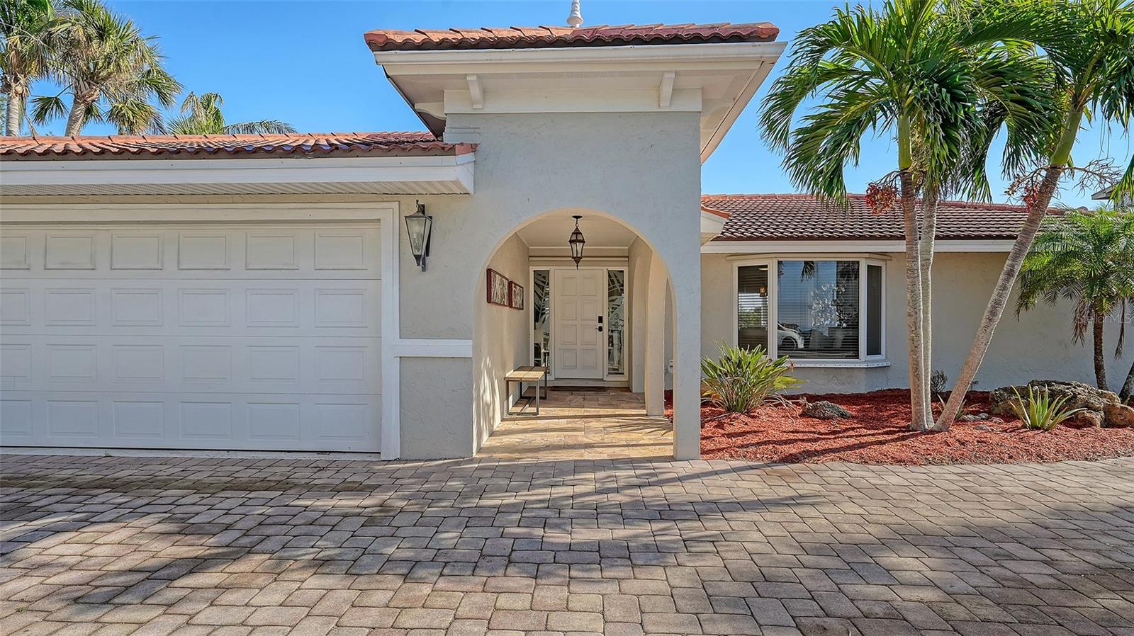 3858 CASEY KEY