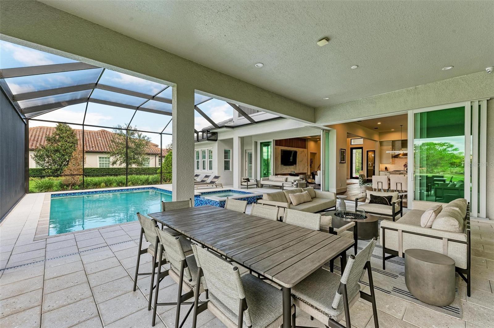 3761 FOUNDERS CLUB DR