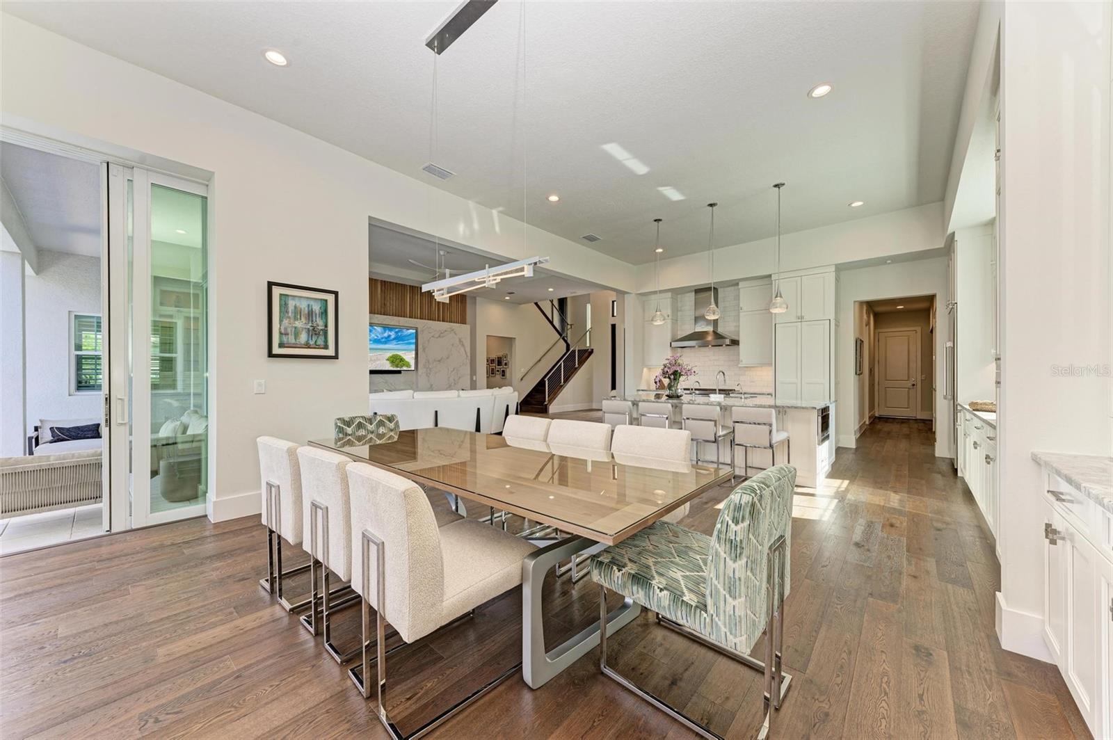 3761 FOUNDERS CLUB DR