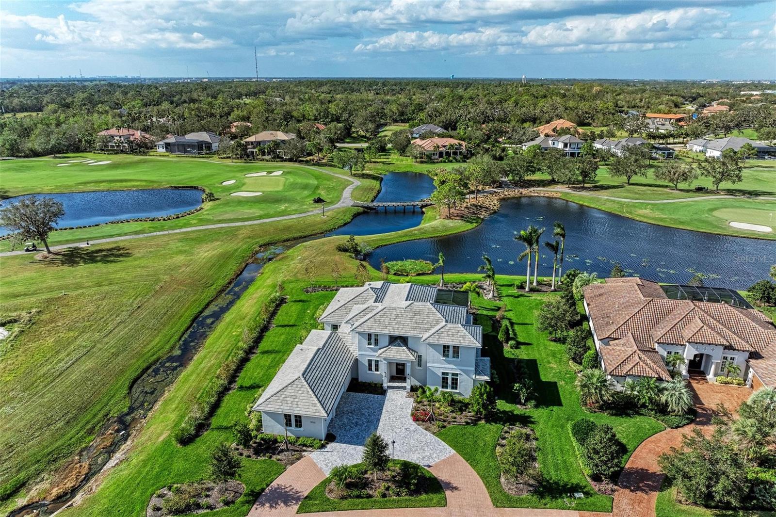 3761 FOUNDERS CLUB DR