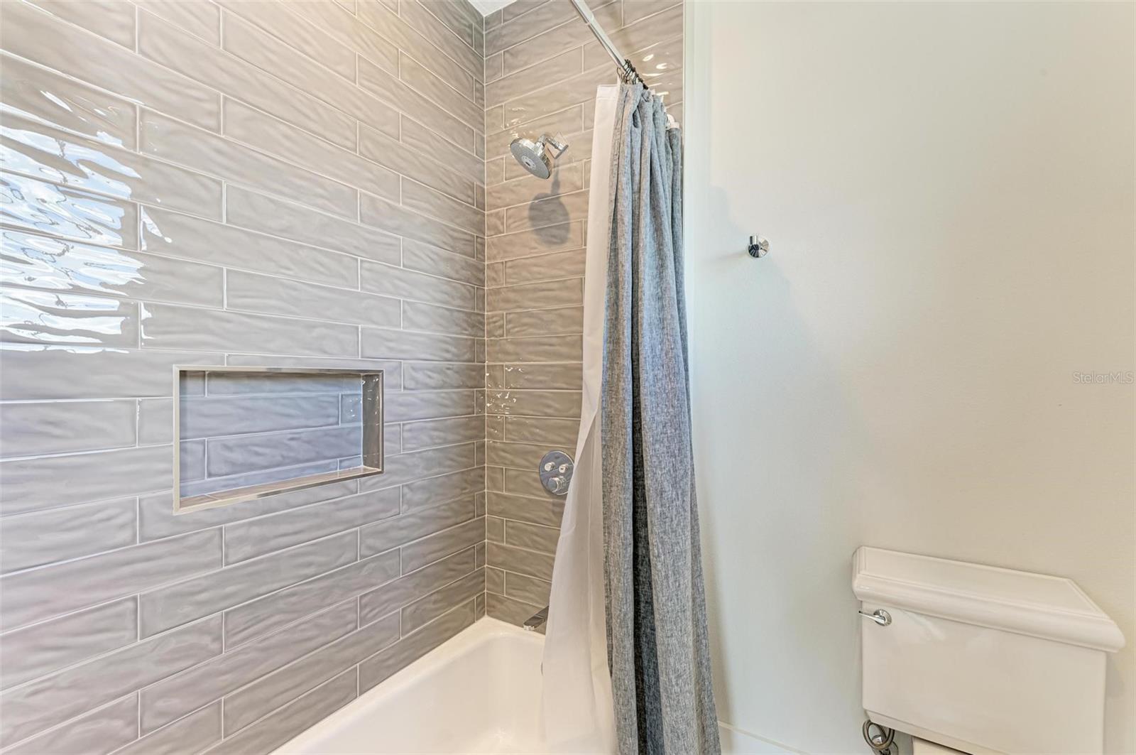 3761 FOUNDERS CLUB DR