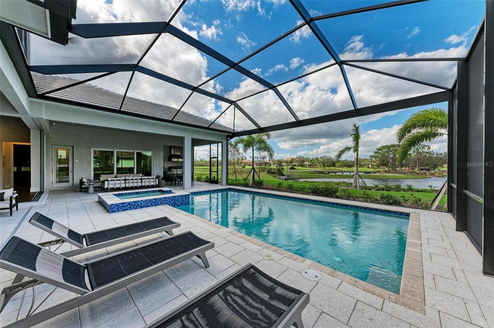 3761 FOUNDERS CLUB DR