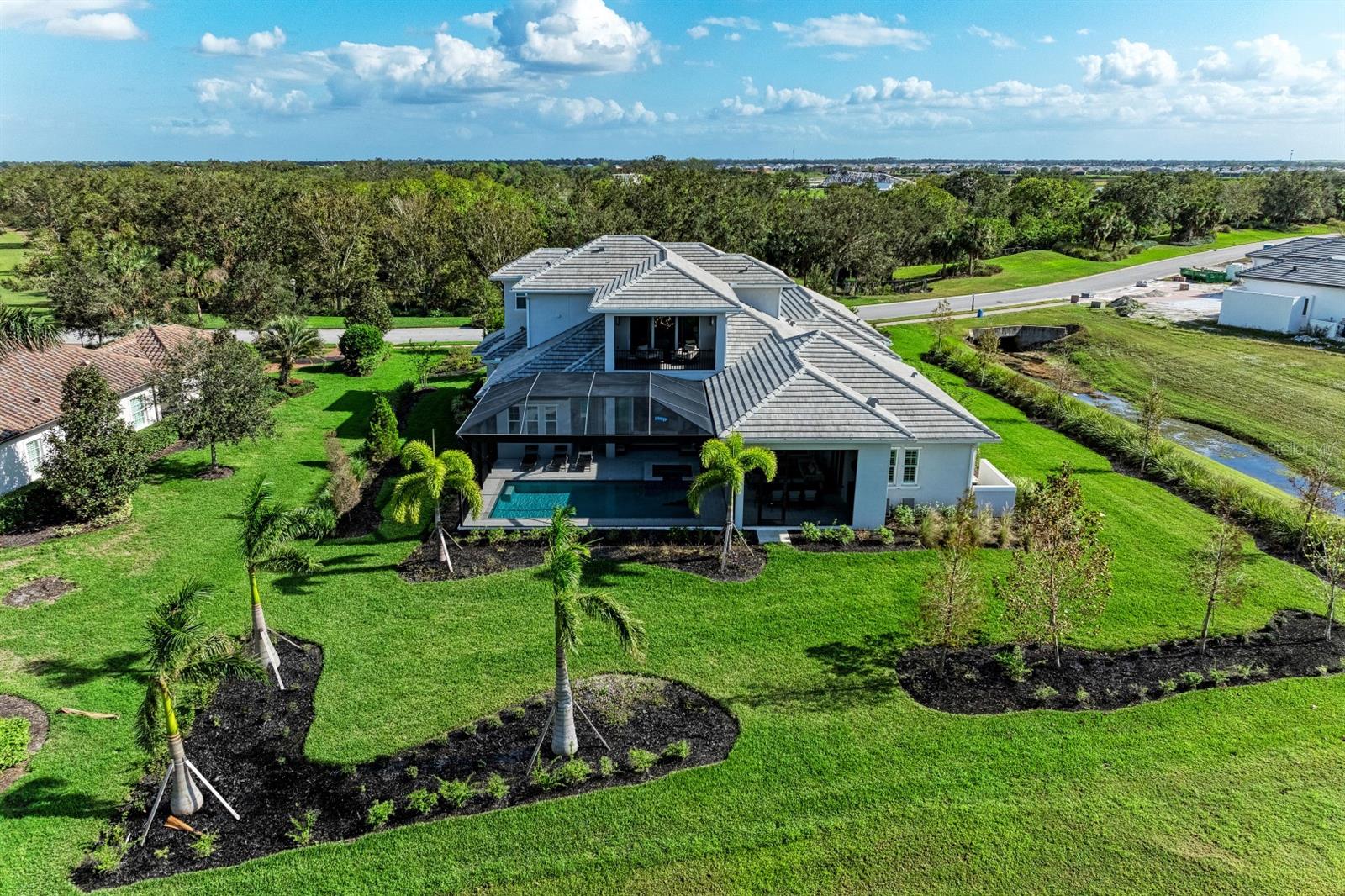 3761 FOUNDERS CLUB DR