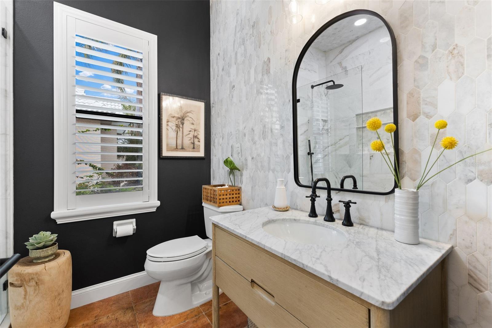 463 SHERBROOKE CT