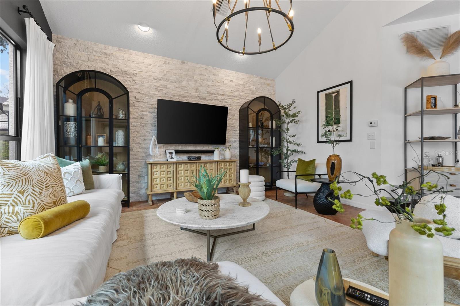 463 SHERBROOKE CT