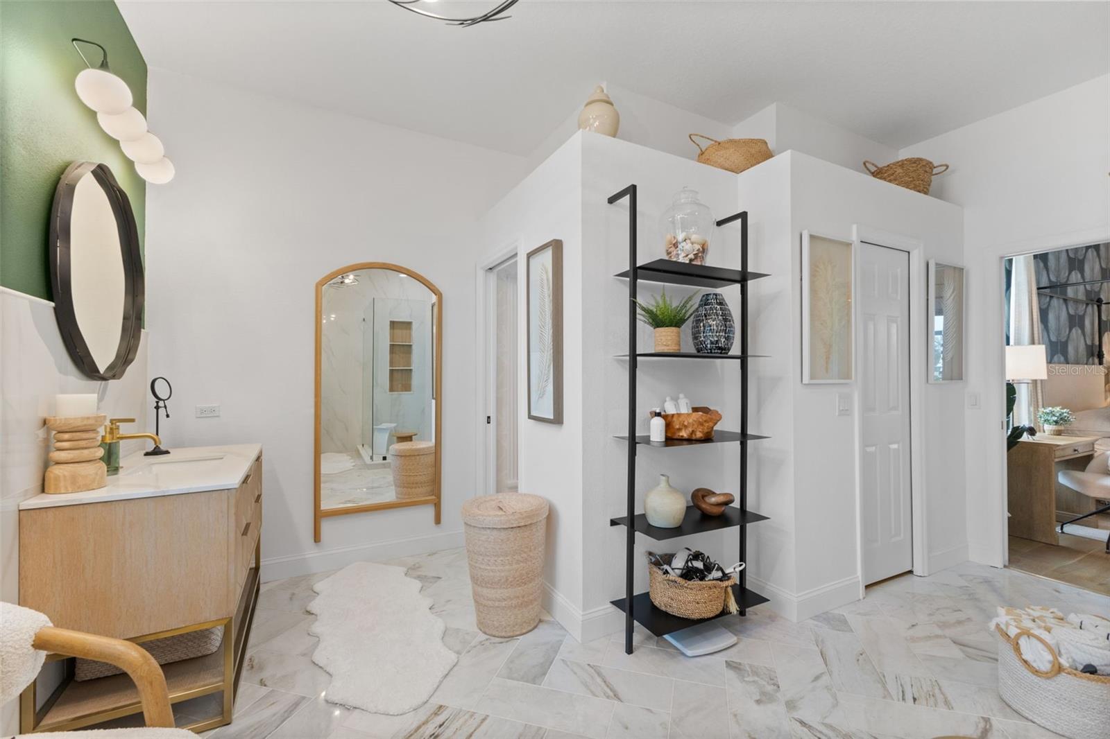 463 SHERBROOKE CT