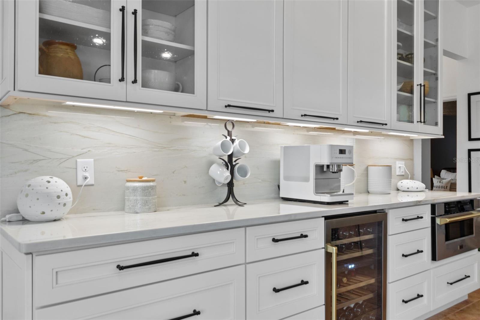 463 SHERBROOKE CT