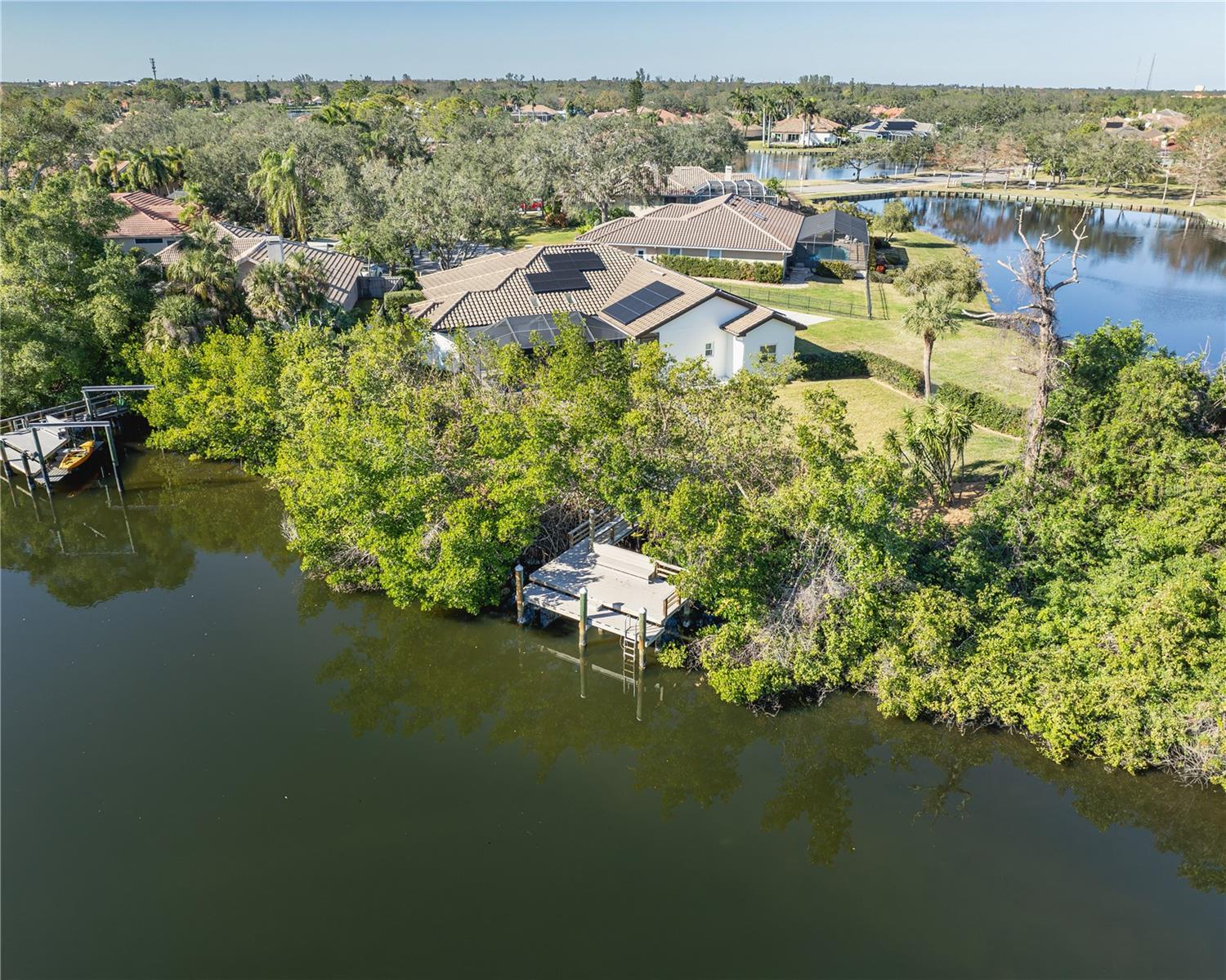 1060 WATER OAK CT NE