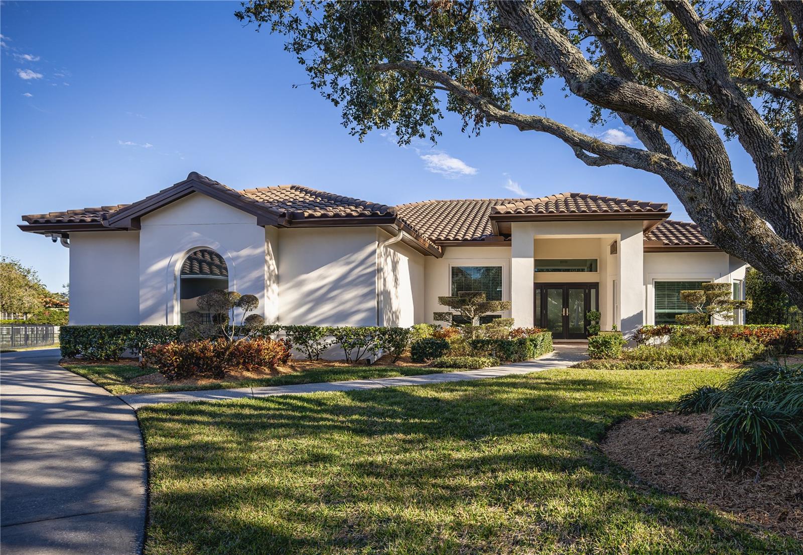 1060 WATER OAK CT NE