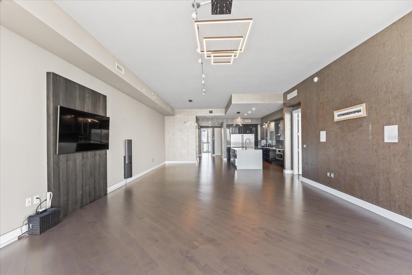 1155 N GULFSTREAM AVE #1709
