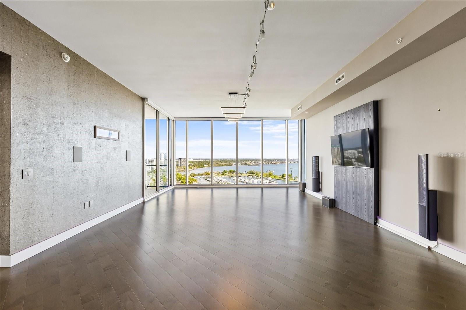 1155 N GULFSTREAM AVE #1709