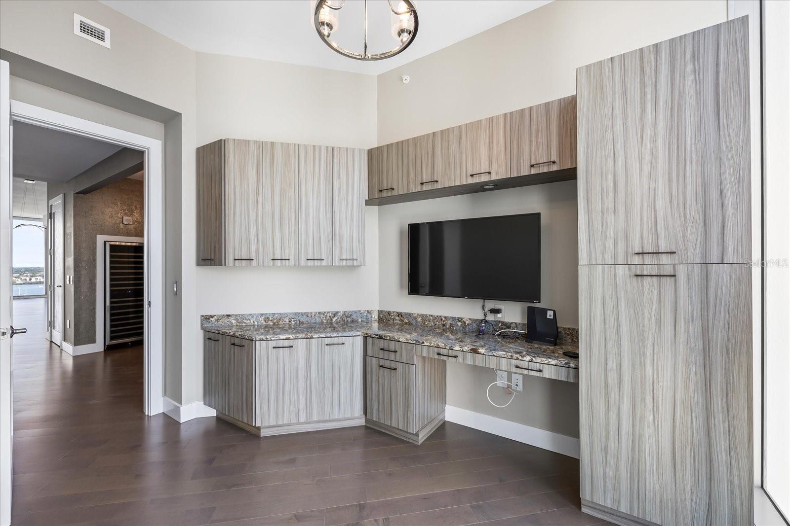 1155 N GULFSTREAM AVE #1709