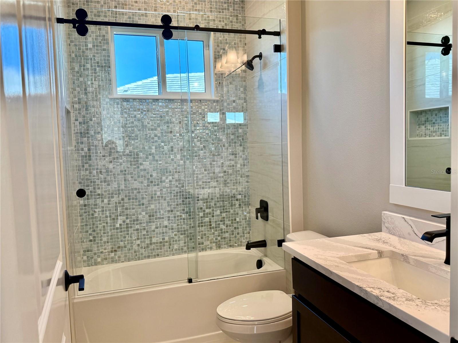 1047 WATERLINE COURT