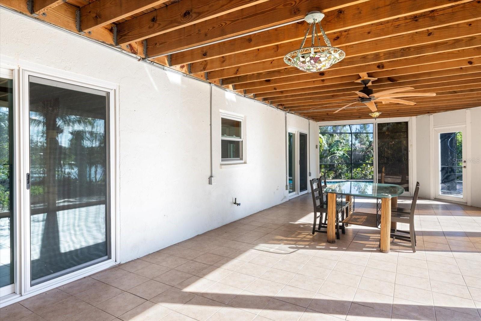 645 PALMETTO DR