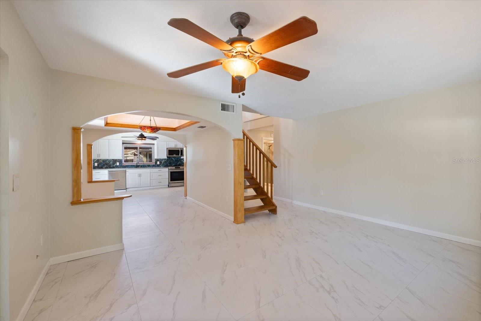 645 PALMETTO DR