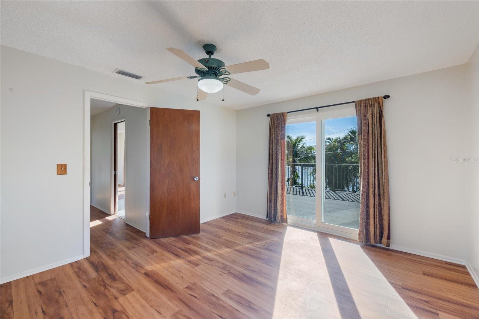 645 PALMETTO DR
