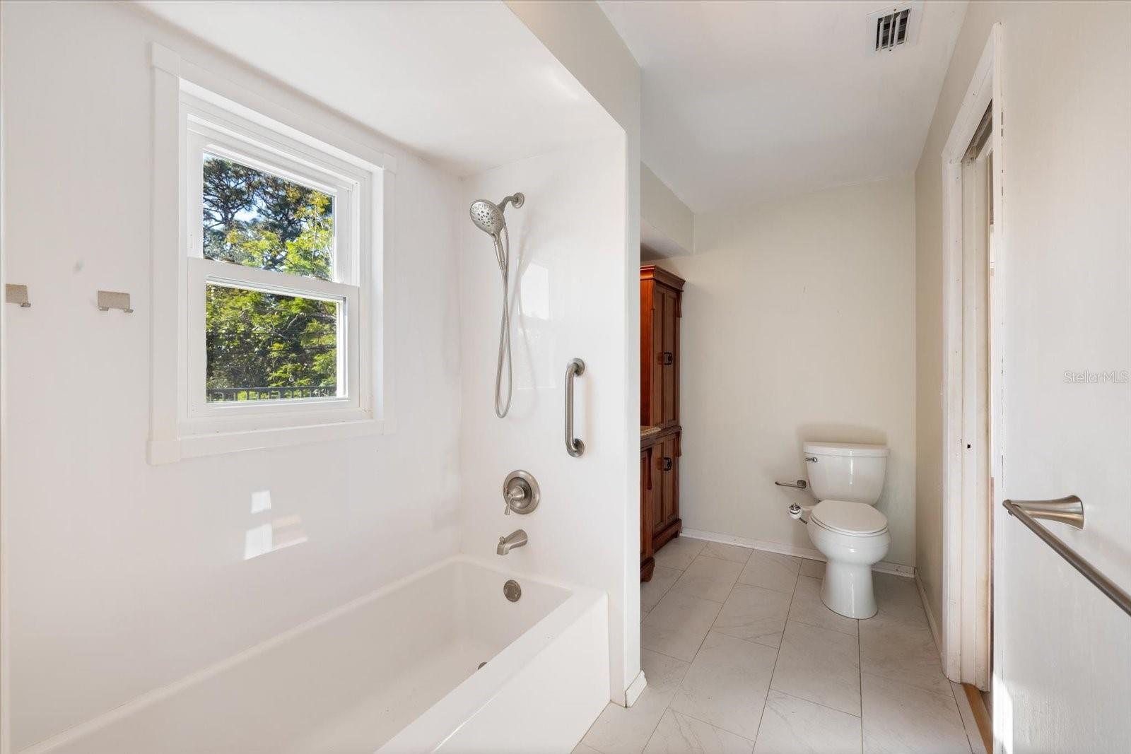 645 PALMETTO DR