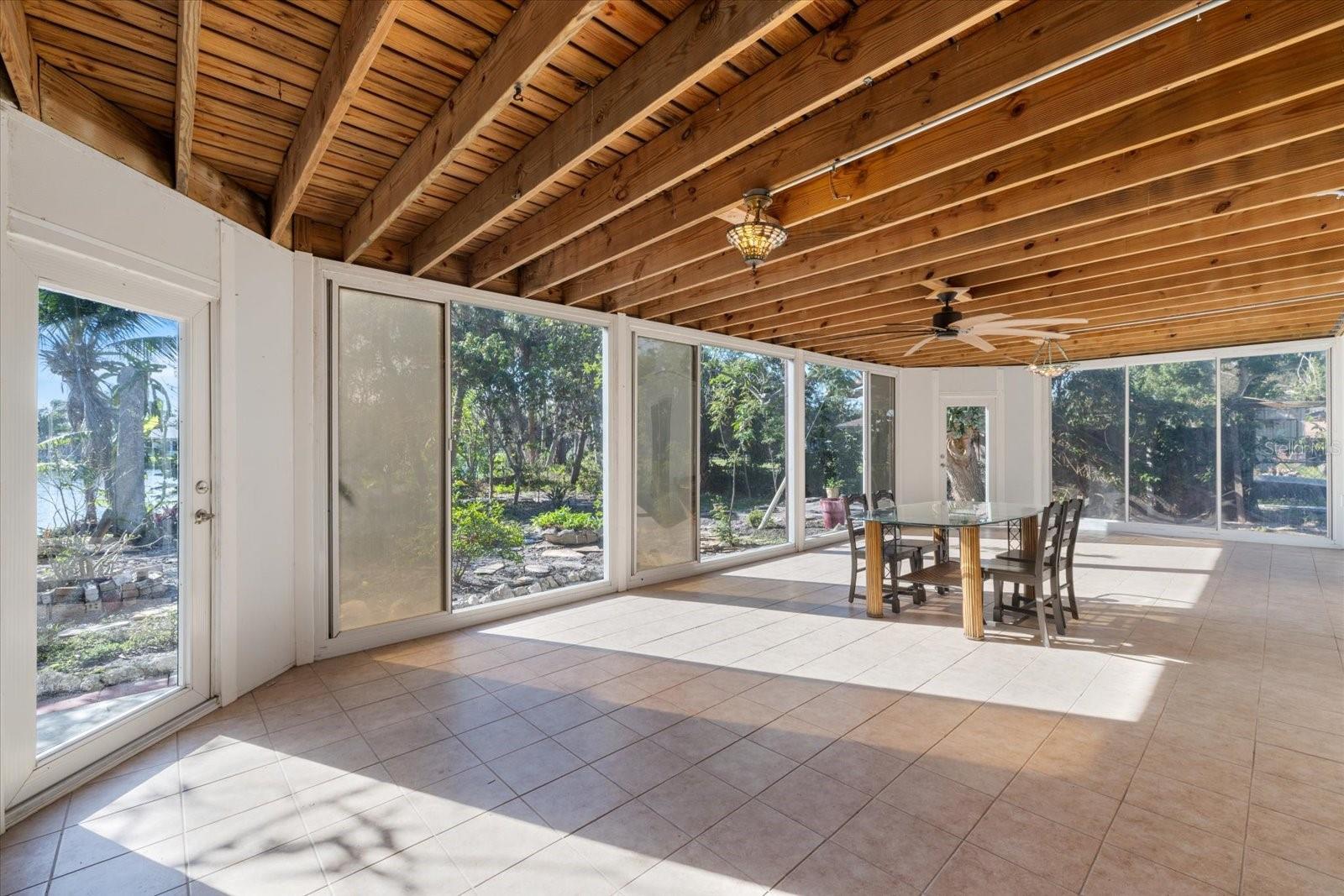 645 PALMETTO DR