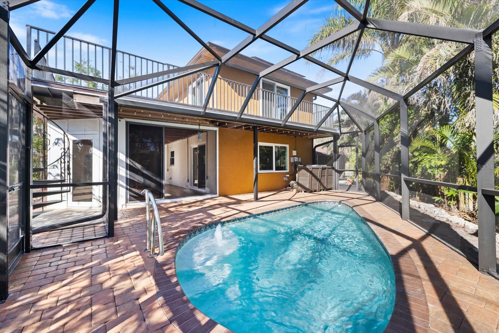 645 PALMETTO DR