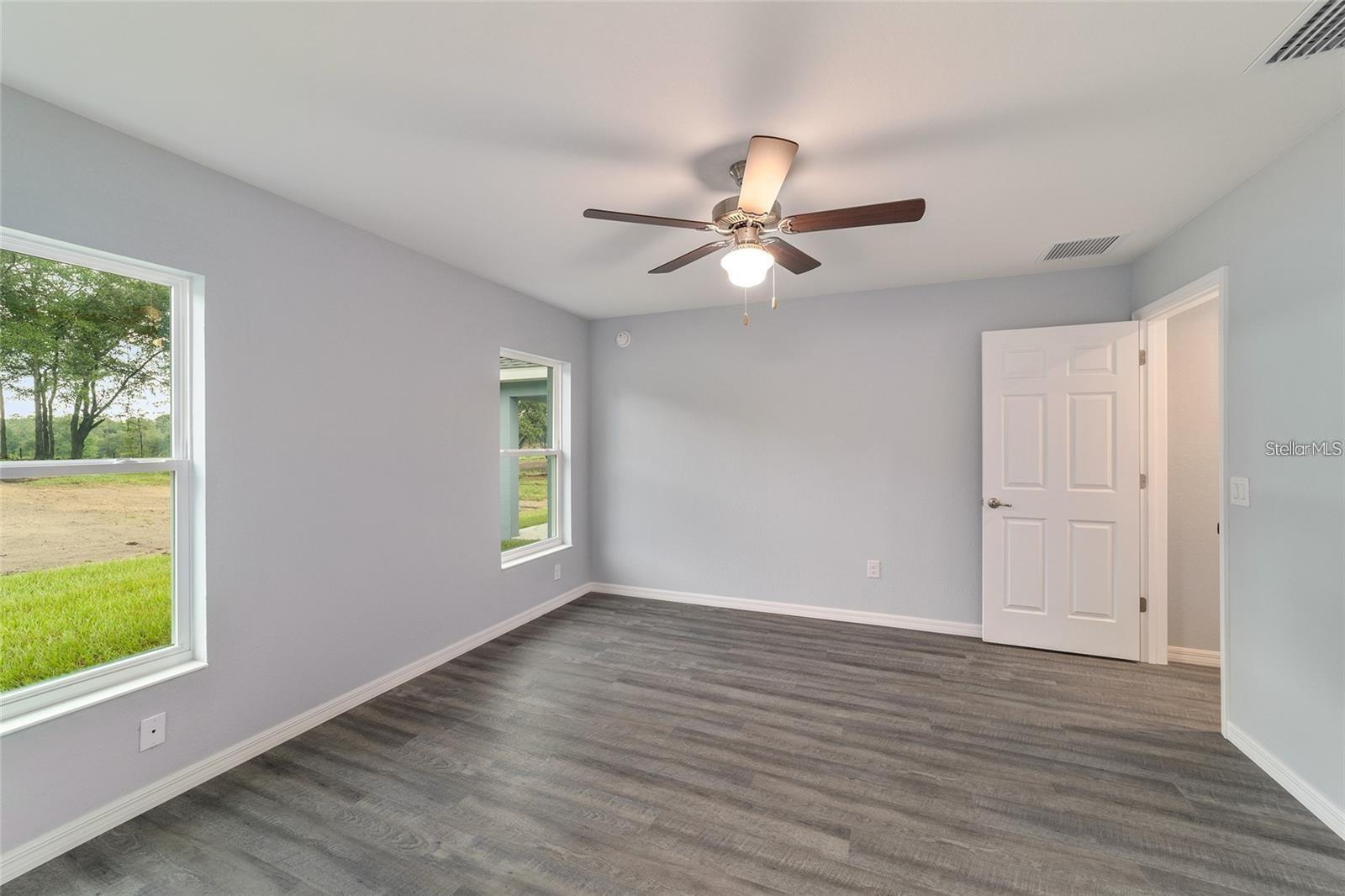15673 SW 37 CIR