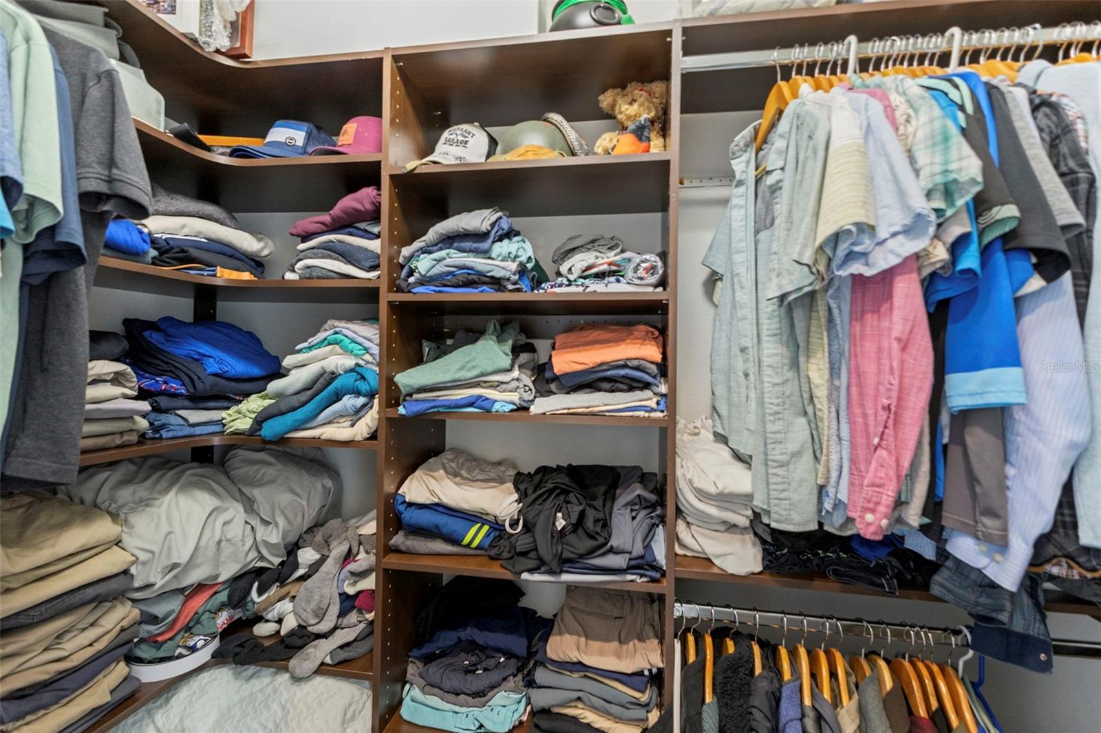 220 CASSANO DR