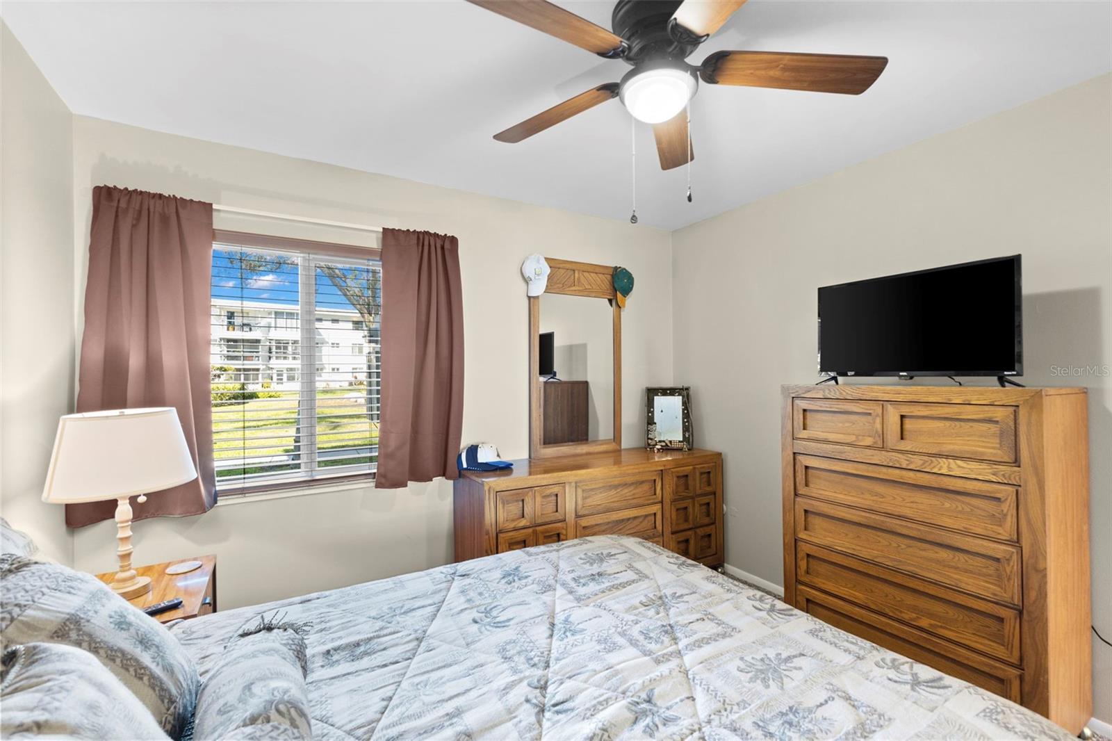 1807 SUNNY DR #E4