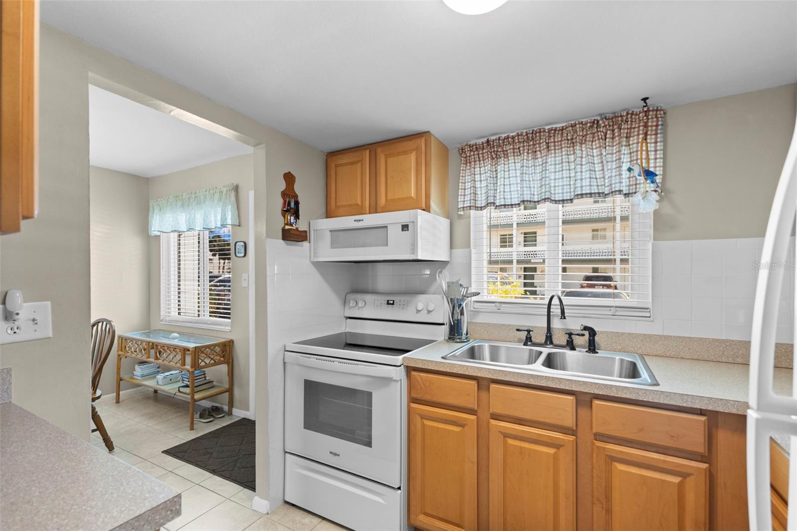 1807 SUNNY DR #E4