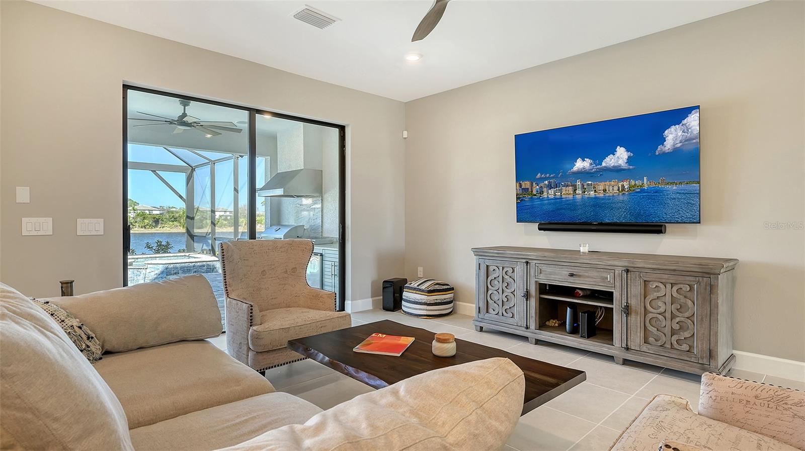 6144 BAYWOOD CT