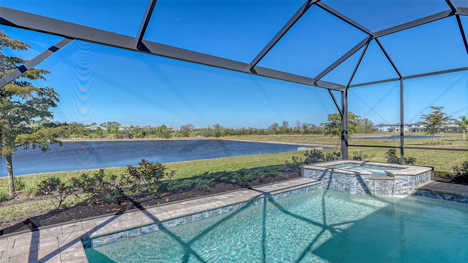 6144 BAYWOOD CT
