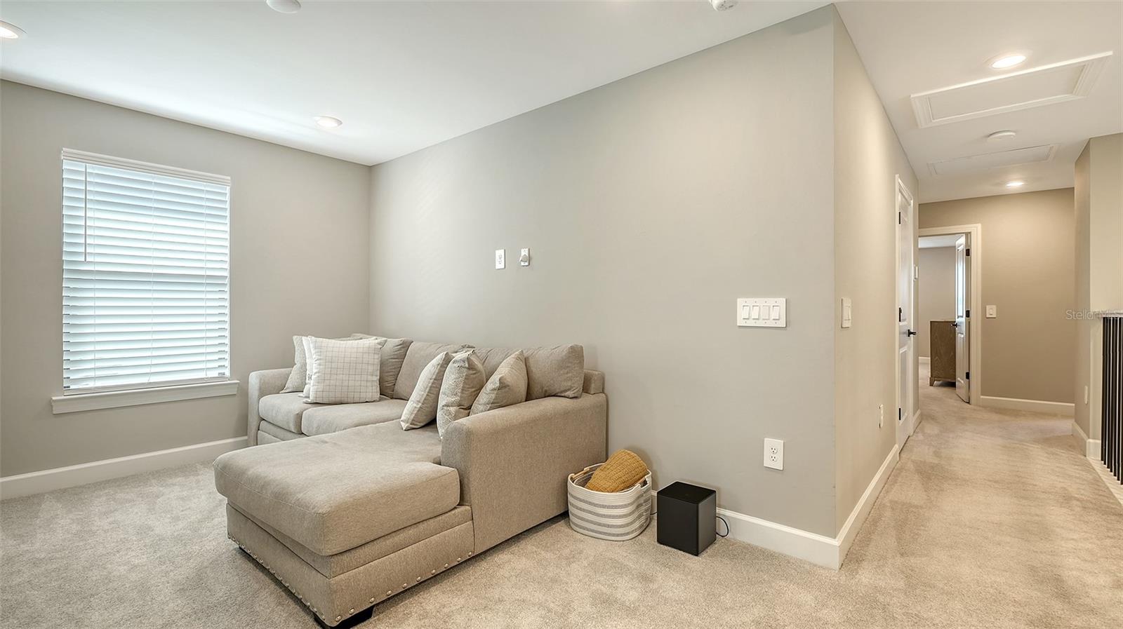 6144 BAYWOOD CT