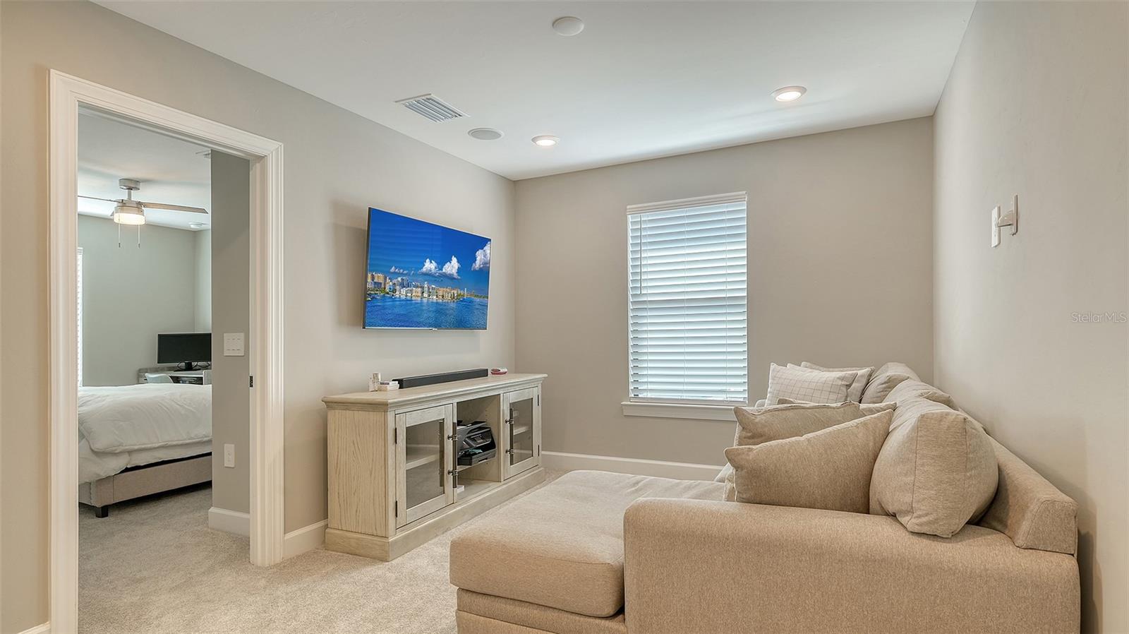 6144 BAYWOOD CT