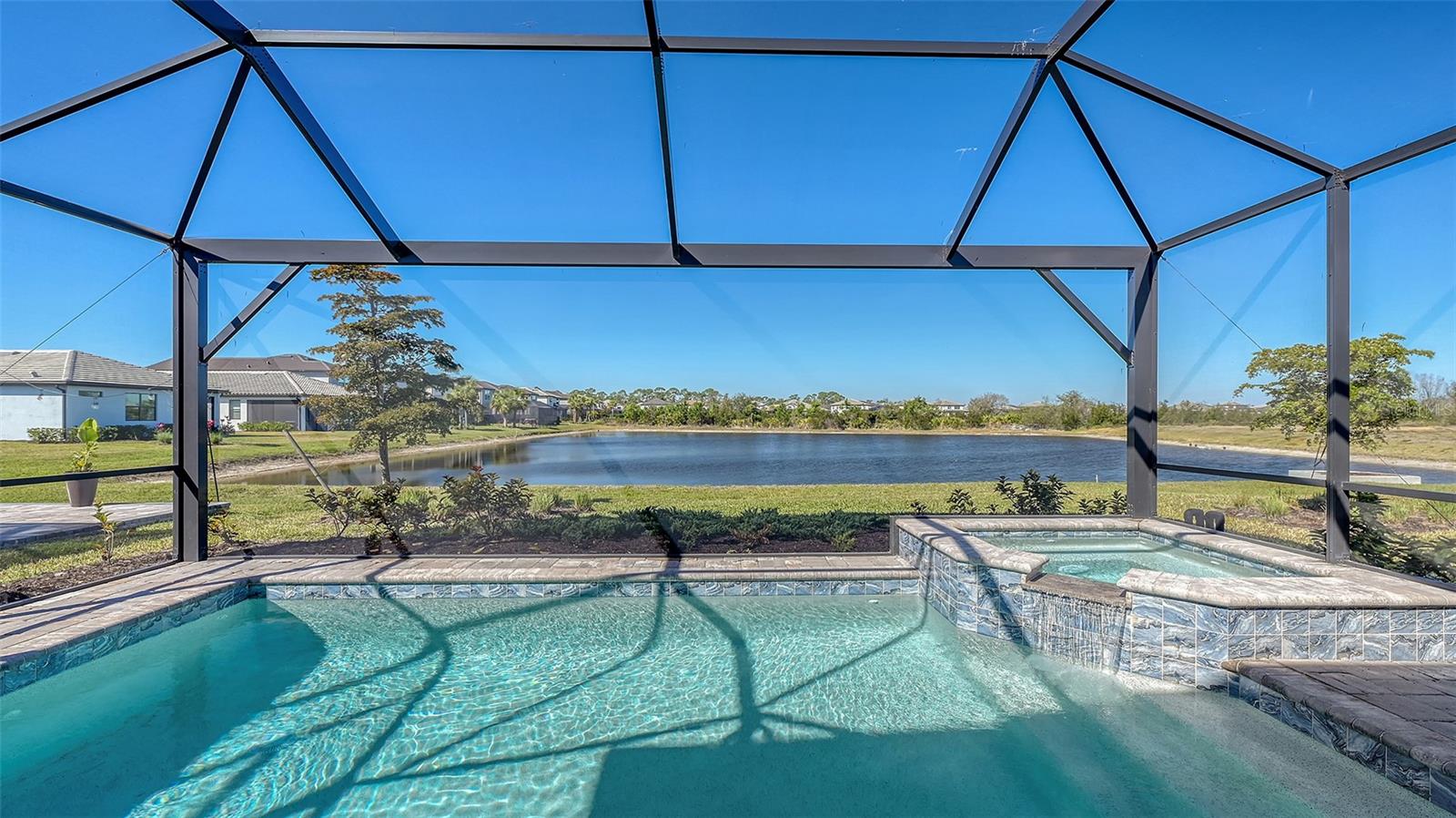 6144 BAYWOOD CT