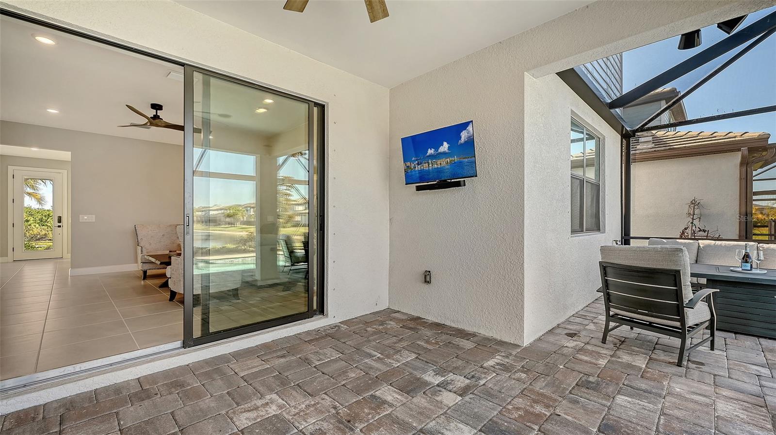6144 BAYWOOD CT