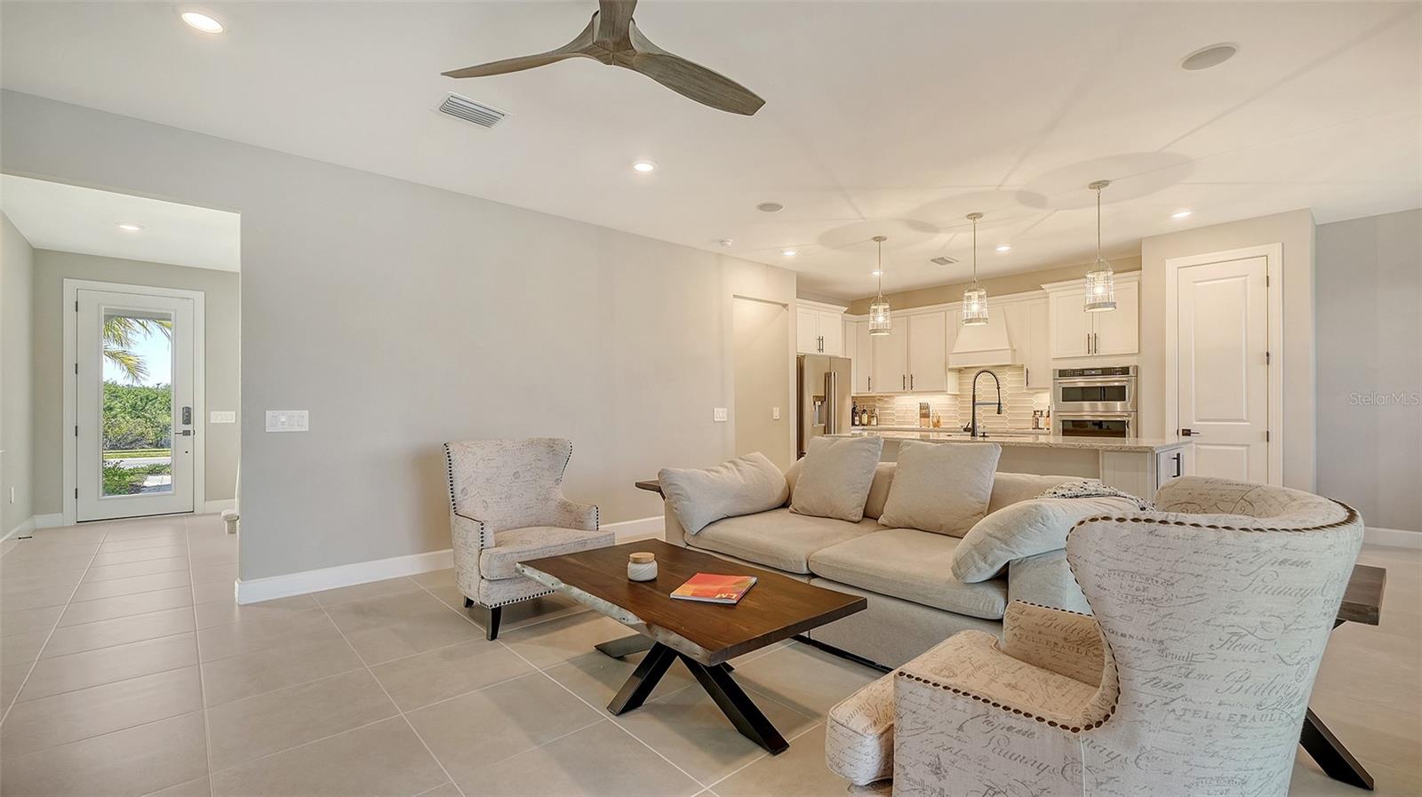 6144 BAYWOOD CT