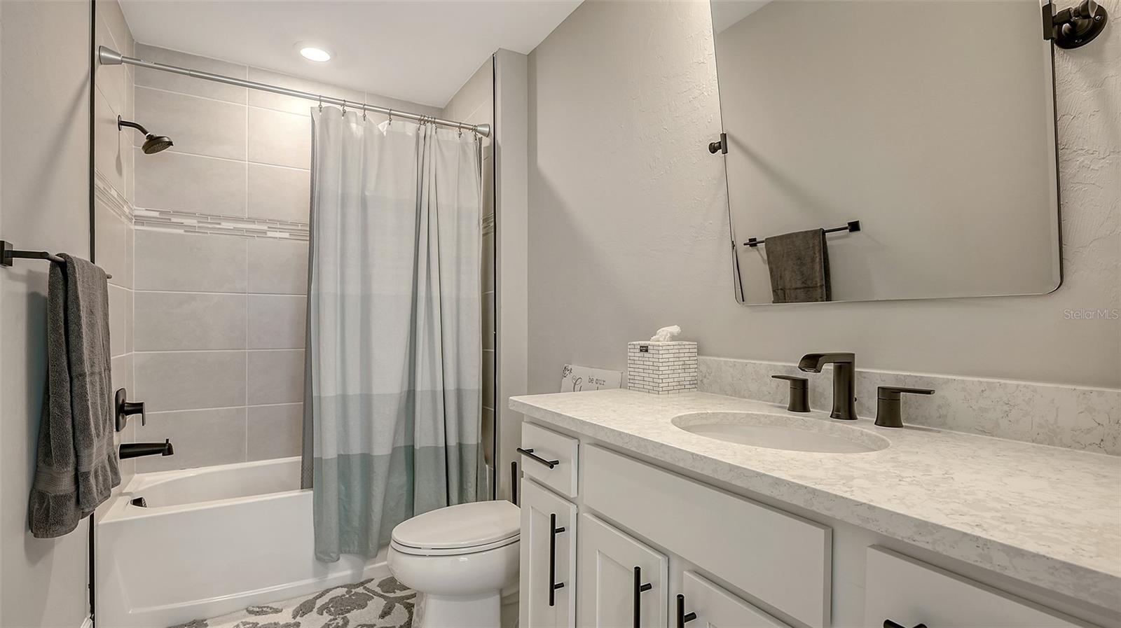 6144 BAYWOOD CT