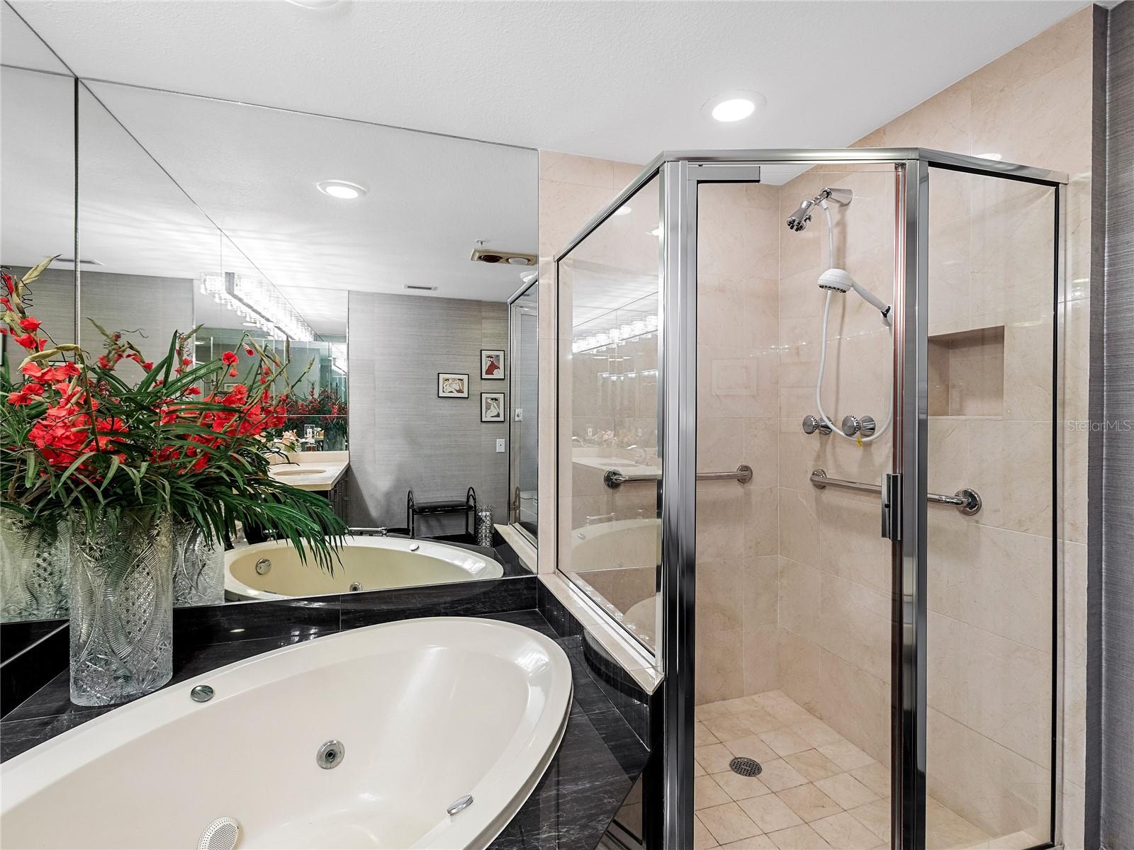 575 SANCTUARY DR #A304