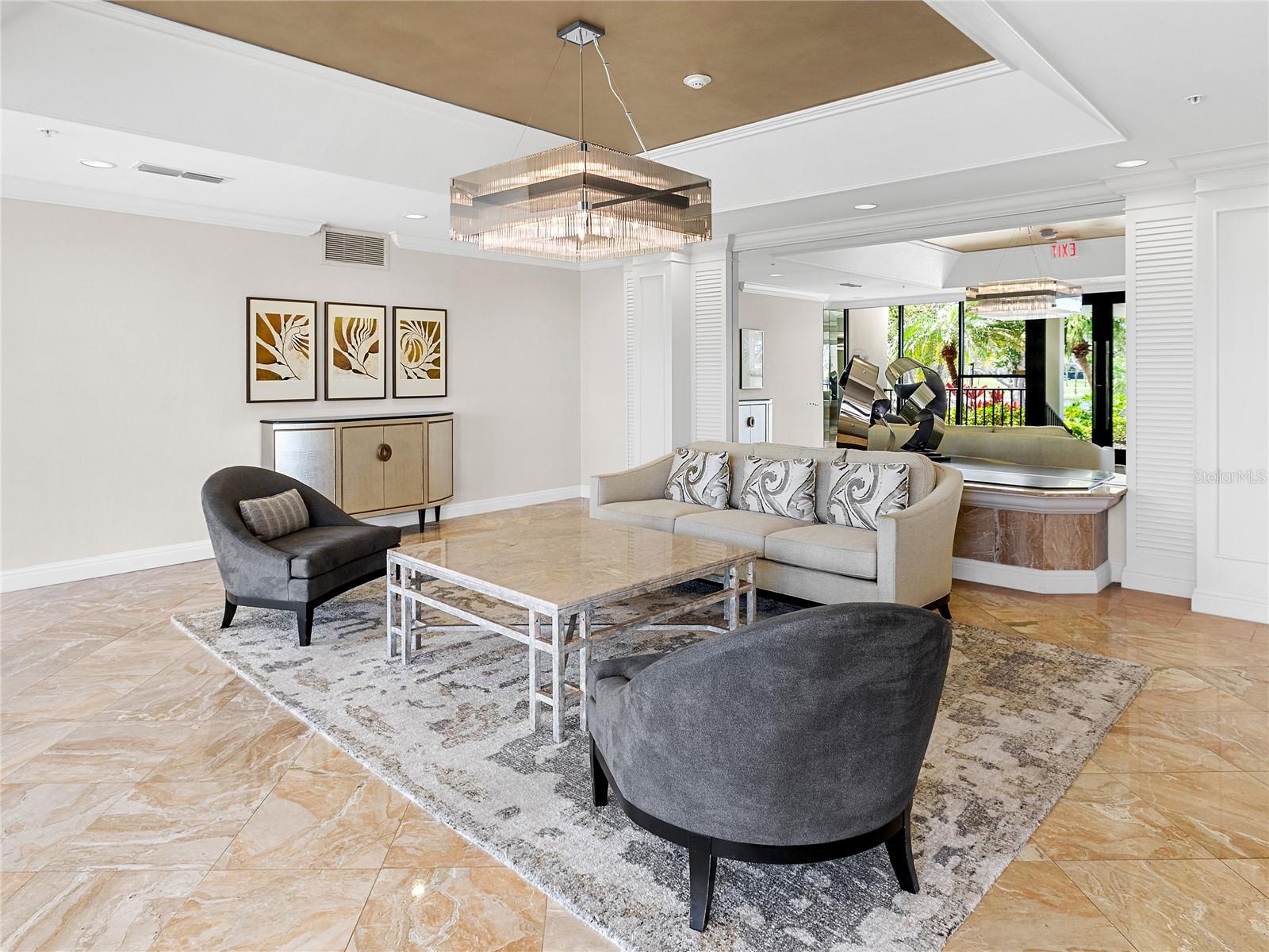 575 SANCTUARY DR #A304