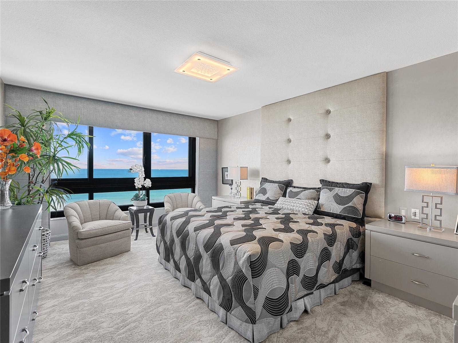 575 SANCTUARY DR #A304